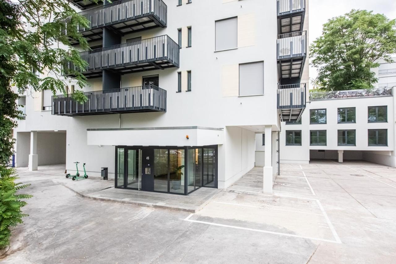 Ferienwohnung Modern Studio And Good Located Frankfurt am Main Exterior foto